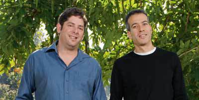 Dr. Eran Elinav and Prf. Eran Segal at the Weizmann Institute for Science. Photo by Yael Ilan S: Weizmann Institute of Science